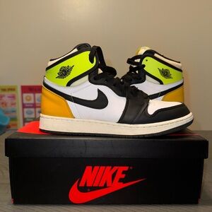 Nike High-Top Sneakers in Black, White, and Yellow